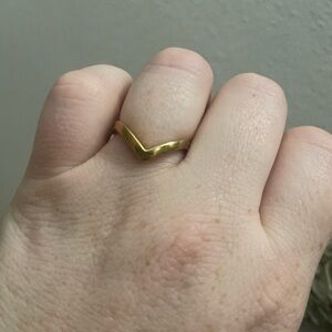 🐮Gold colored V-dip ring🐮